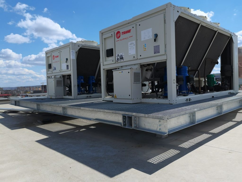 Scări și balustrade metalice industriale